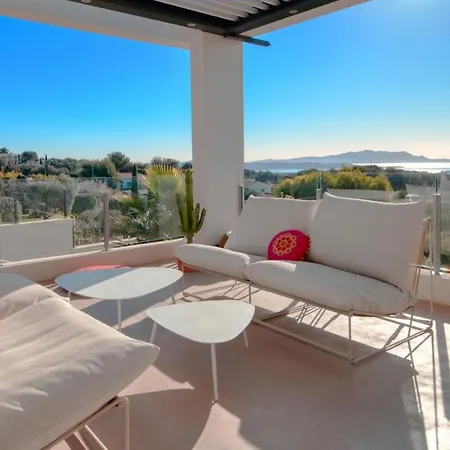 מלון Prestigious With Panoramic Sea View