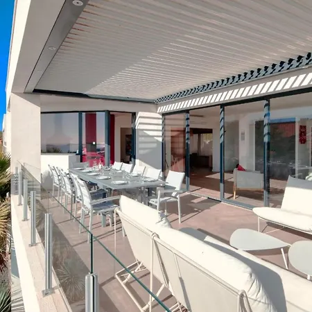 מלון Prestigious With Panoramic Sea View