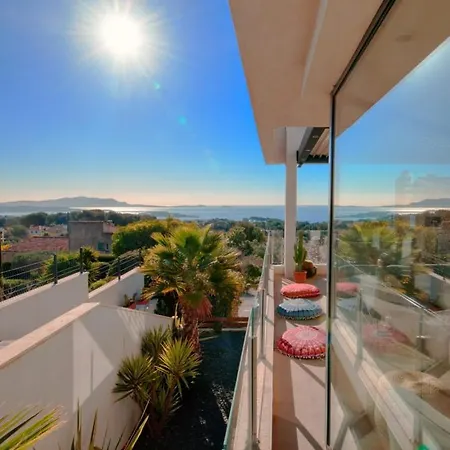 Prestigious With Panoramic Sea View 4* בנדול
