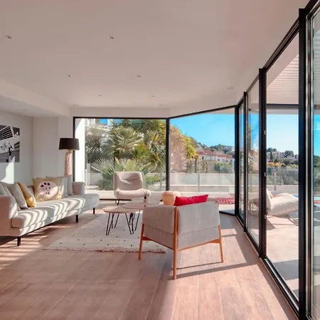 מלון Prestigious With Panoramic Sea View 4*