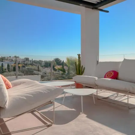 Prestigious With Panoramic Sea View 4* בנדול