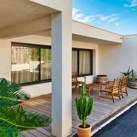 Prestigious With Panoramic Sea View בנדול