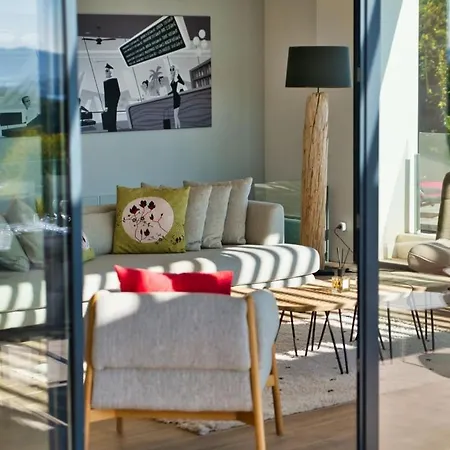 Prestigious With Panoramic Sea View בנדול
