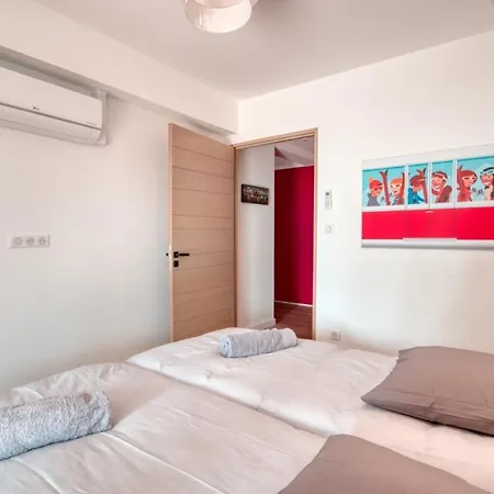 Prestigious With Panoramic Sea View 4*