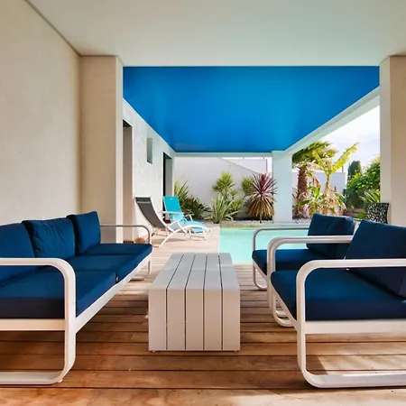 Prestigious With Panoramic Sea View בנדול