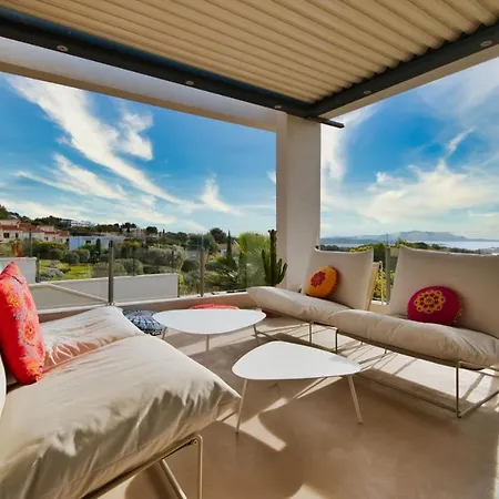 Hotell Prestigious With Panoramic Sea View